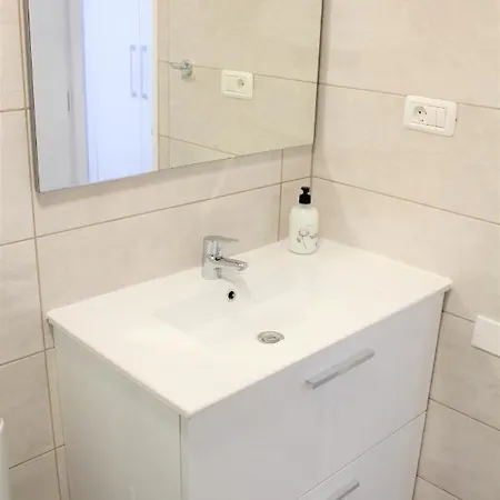 Superb Seaview In Playa De Americas Apartament